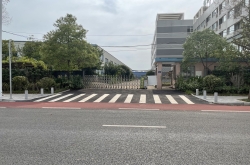 湖南天長置業(yè)有限責任公司對原湖南鈴本環(huán)?？萍加邢薰緢龅毓_招租公告